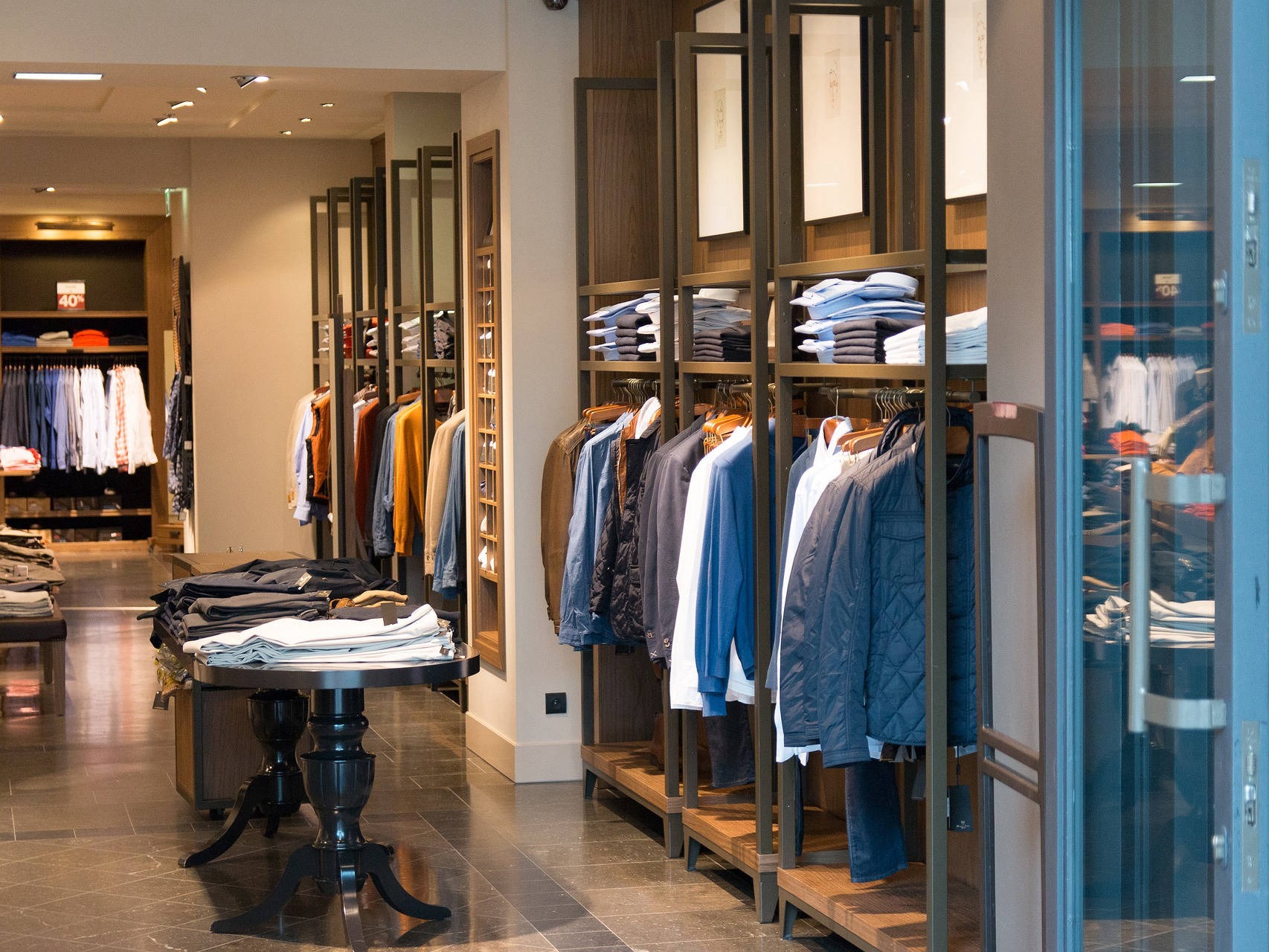 Negozio Busto Arsizio Rinnovo Arredamento Uffici 