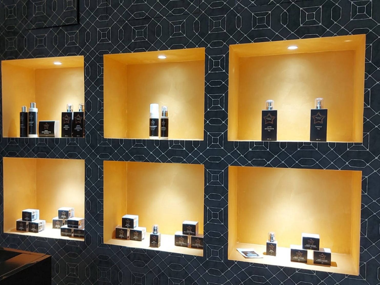 Progettazione Negozi Busto Arsizio Rinnovo Arredamento Uffici 